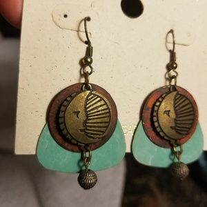 Never Worn Very Vintage Fashion Bella Earrings